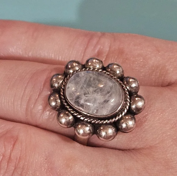 Elegant Sterling Silver Modern Rainbow Moonstone Statement‎ Ring Size 9